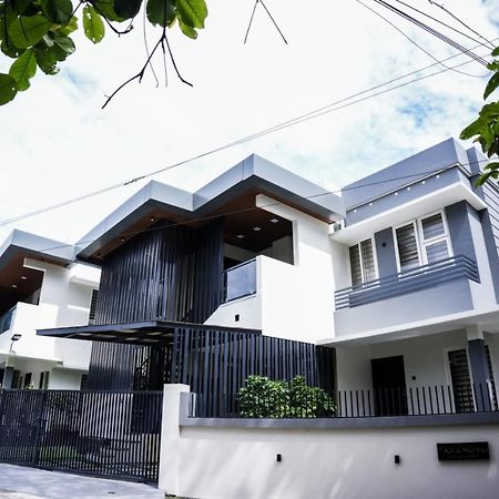 Zennova Furnished Apartment Alappuzha Bagian luar foto
