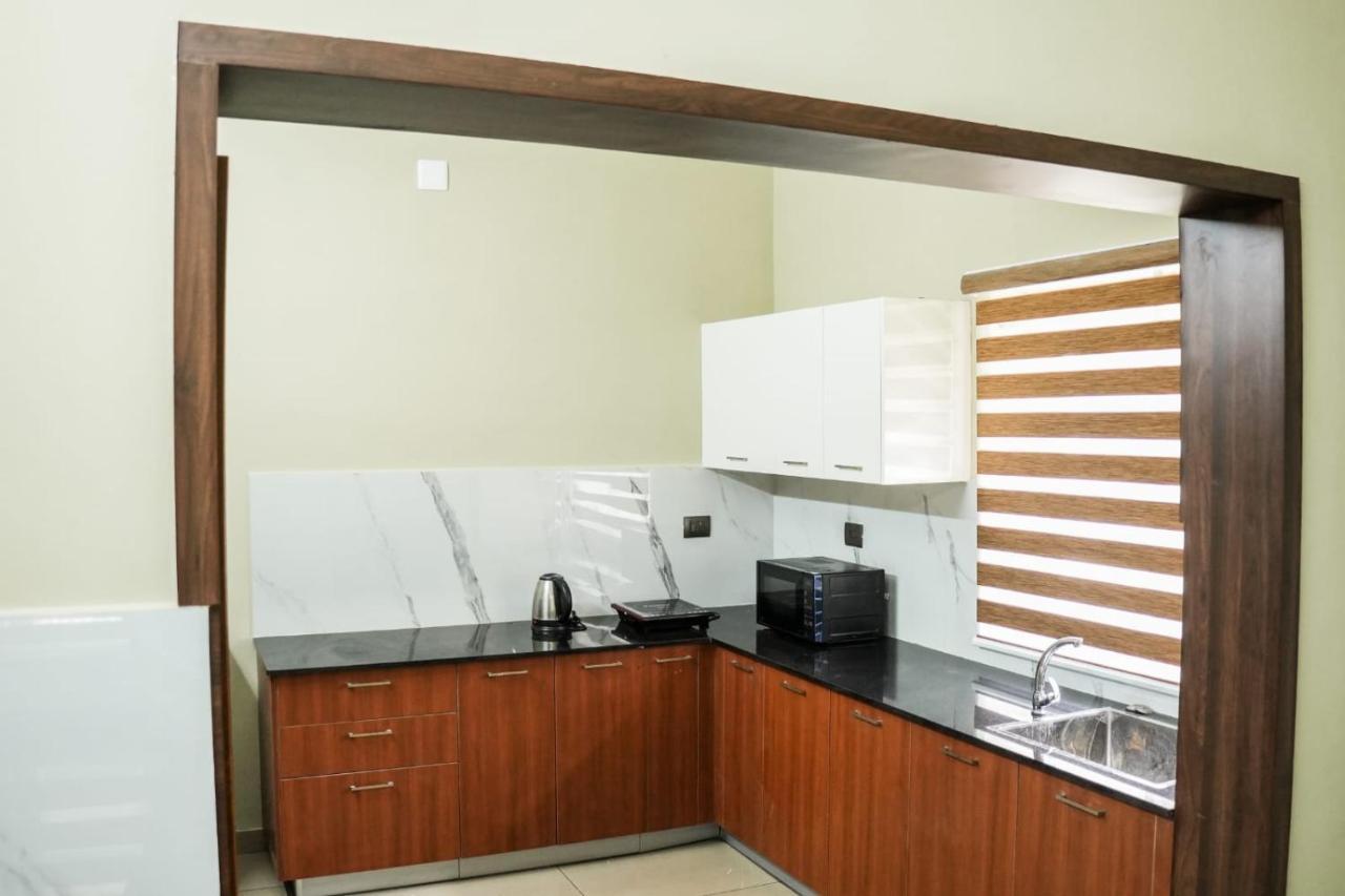 Zennova Furnished Apartment Alappuzha Bagian luar foto