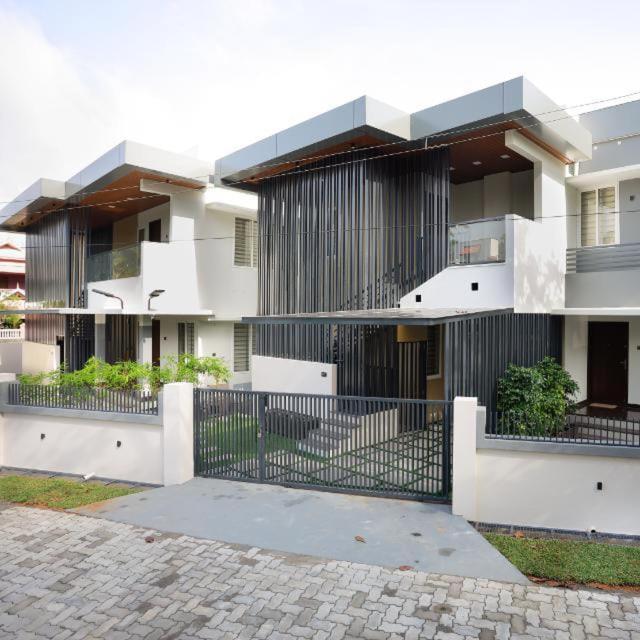 Zennova Furnished Apartment Alappuzha Bagian luar foto